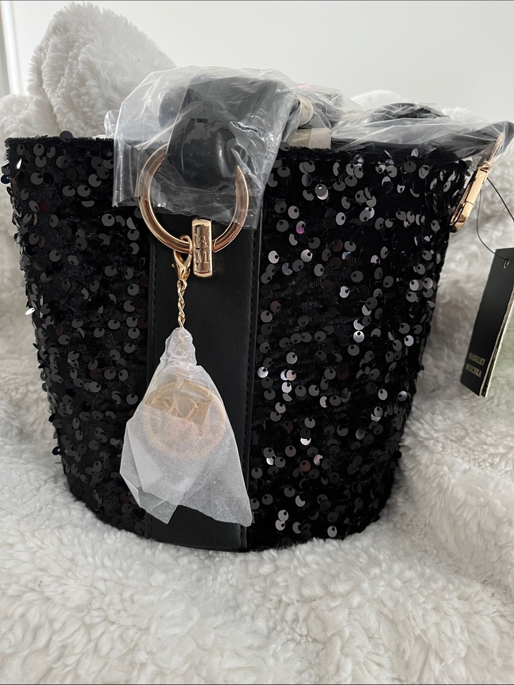 Badgley Mischka Black Sequin Tote with Gold Ring Charm